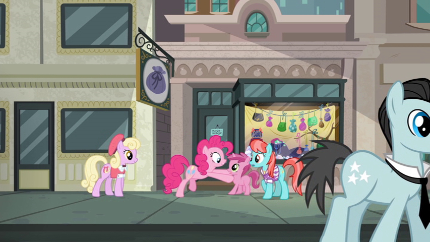 Pinkie grabs random child.